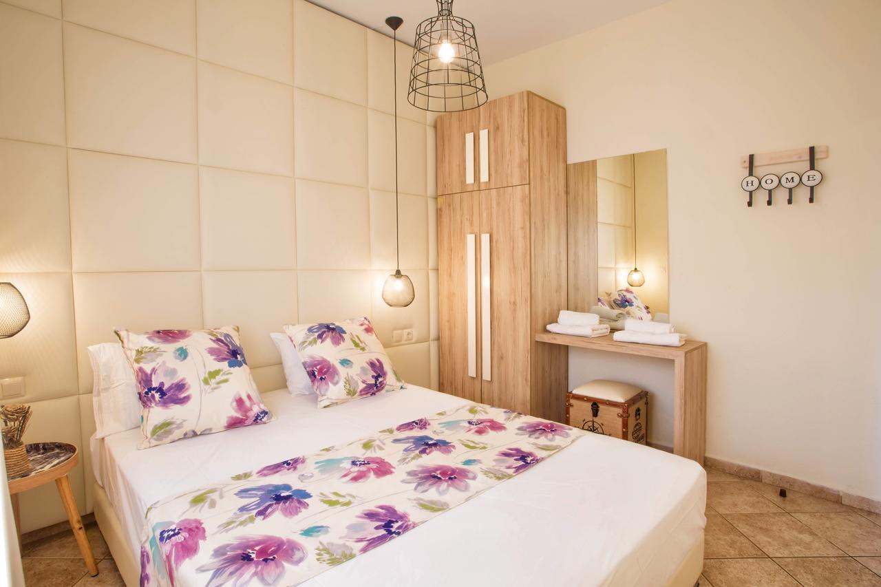 Golden Suites Ofrínion Eksteriør billede